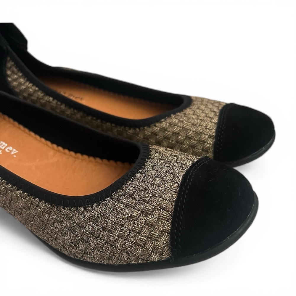 bernie mev. Tweed Ballet Flats with Black Cap Toe - Picture 2 of 9